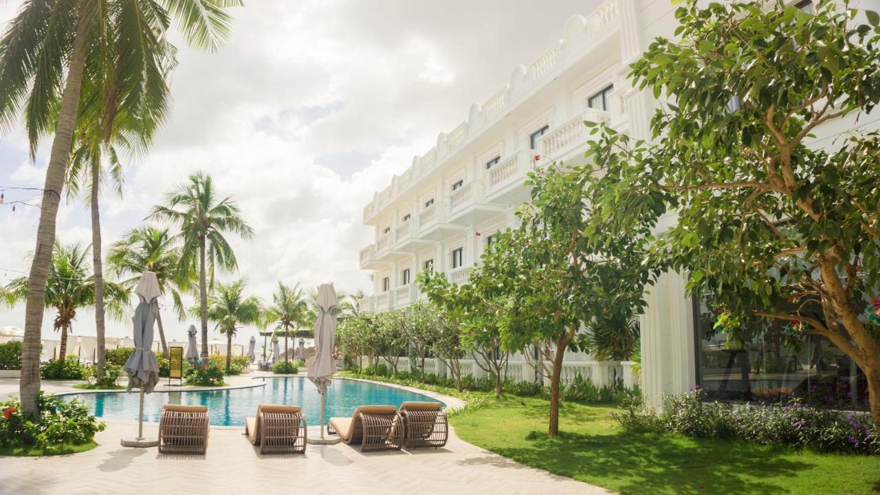 Seaside Boutique Resort Quy Nhon Exterior photo
