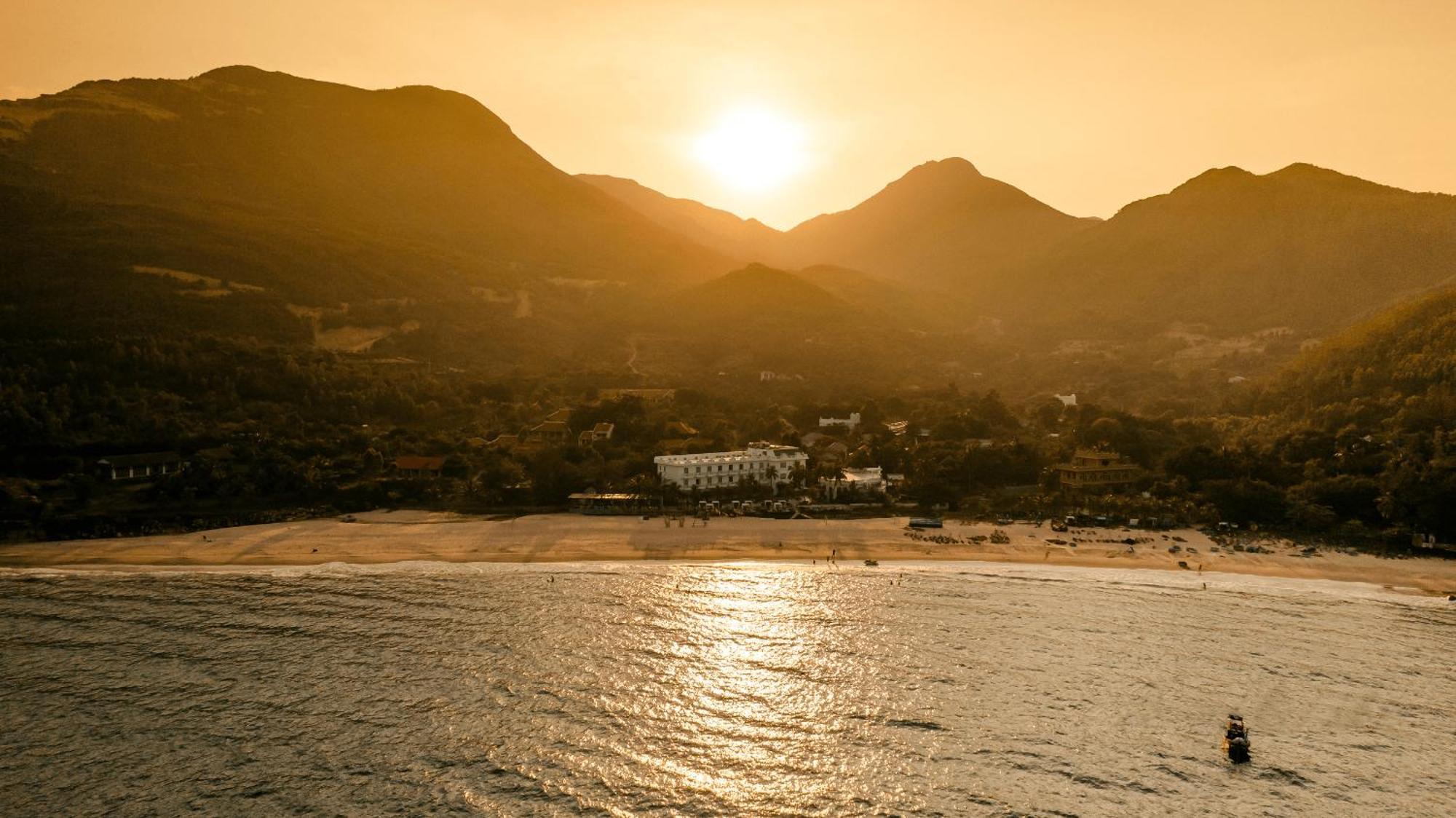 Seaside Boutique Resort Quy Nhon Exterior photo